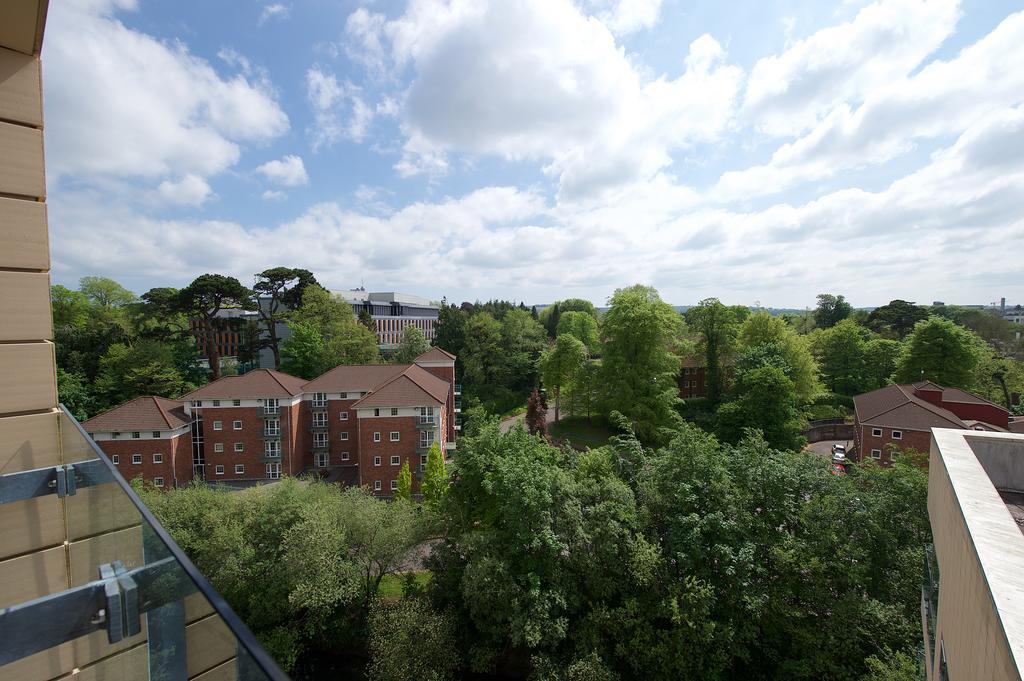 Victoria Mills - Ucc Summer Beds